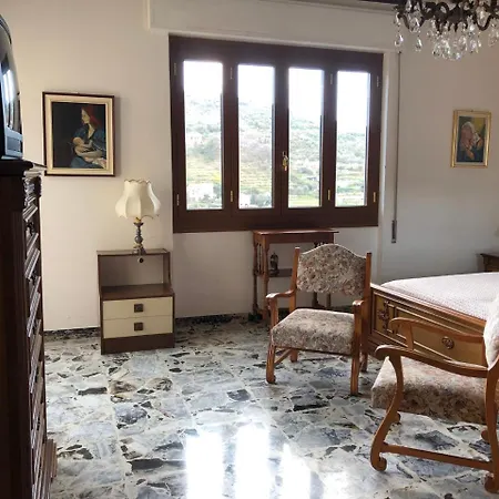 Casa Vittoria * Imperia